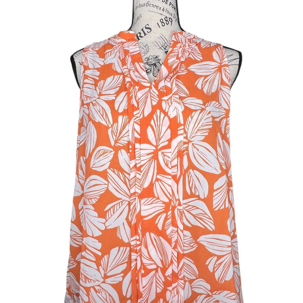 41Hawthorn MEDIUM Breyson Pleat Detail Split Neck Blouse - Stitch Fix Top - Picture 14 of 16